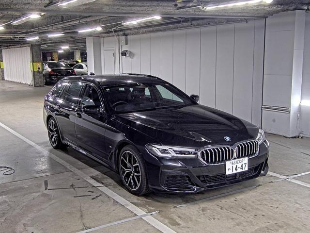 BMW 5 SERIES 2024
