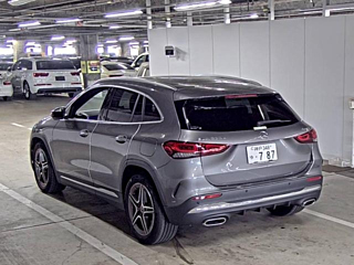 MERCEDES BENZ GLA CLASS 2023