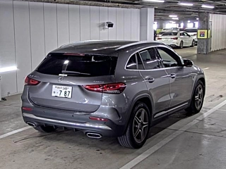 MERCEDES BENZ GLA CLASS 2023