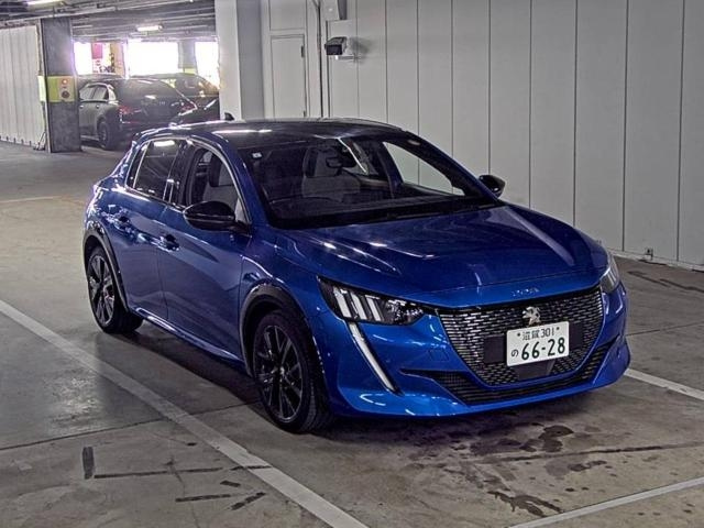 PEUGEOT 208 2021