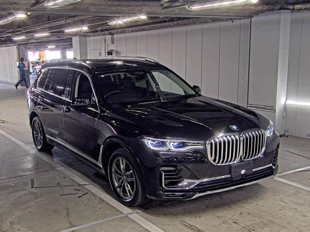 BMW X7 2021