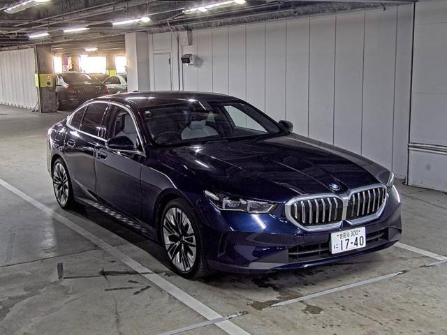 BMW 5 SERIES 2023