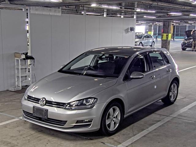 VOLKSWAGEN GOLF 2015