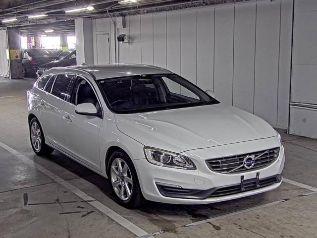VOLVO V60 2014