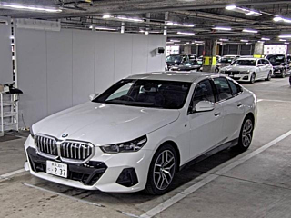BMW 5 SERIES 2024