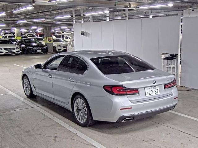 BMW 5 SERIES 2021