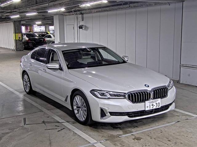 BMW 5 SERIES 2023