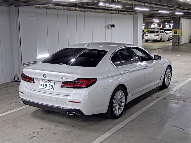 BMW 5 SERIES 2023