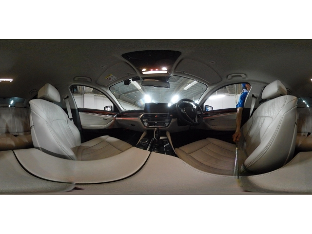 BMW 5 SERIES 2023