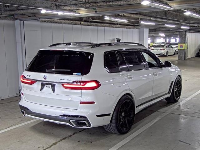 BMW X7 2022