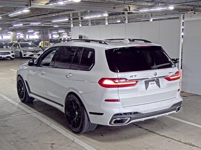 BMW X7 2022