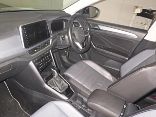 VOLKSWAGEN T-ROC 2022