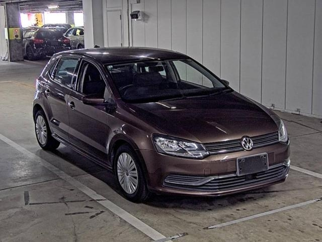 VOLKSWAGEN POLO 2015