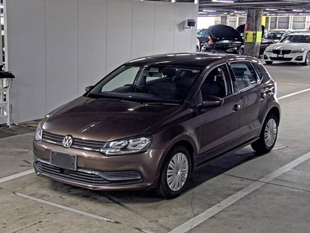 VOLKSWAGEN POLO 2015