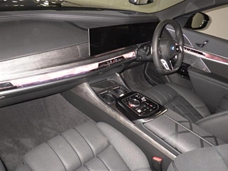 BMW I7 2024