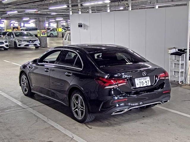 MERCEDES BENZ A CLASS 2022
