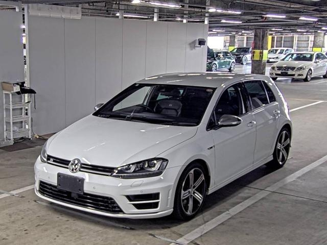 VOLKSWAGEN GOLF 2015