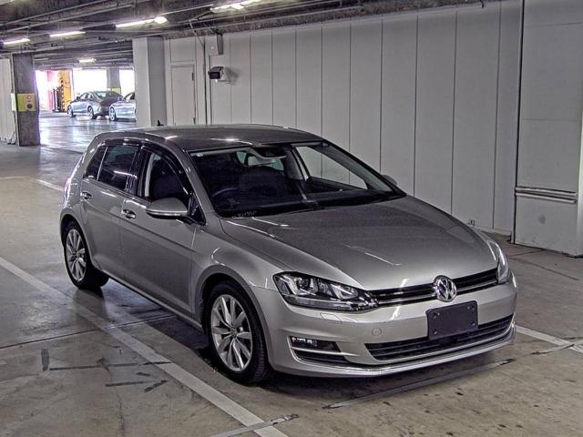 VOLKSWAGEN GOLF 2016