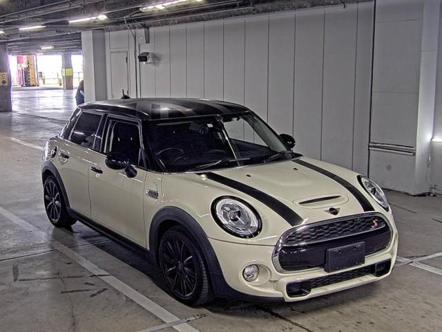 BMW MINI 2018