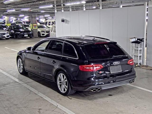 AUDI S4 2012