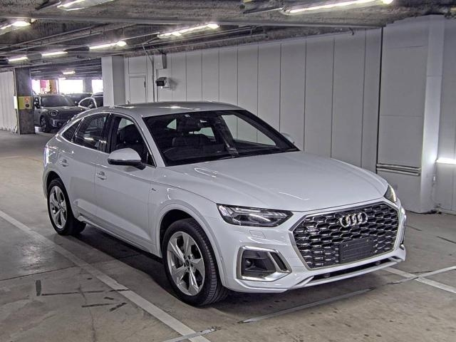 AUDI Q5 2022