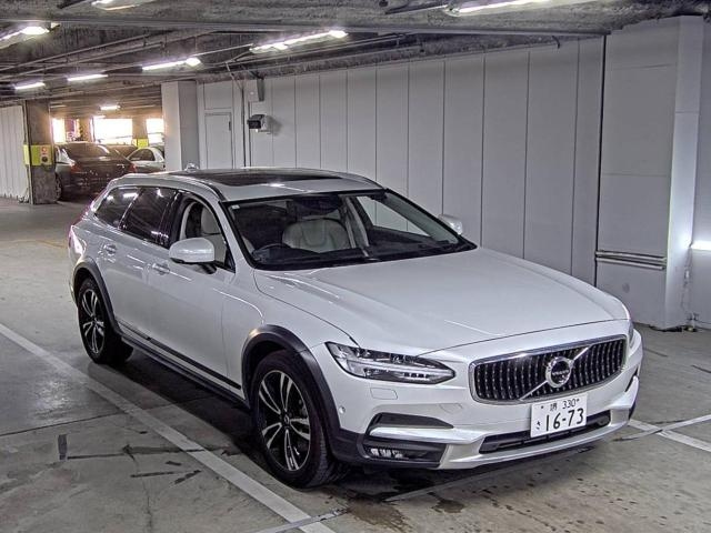 VOLVO V90 2019