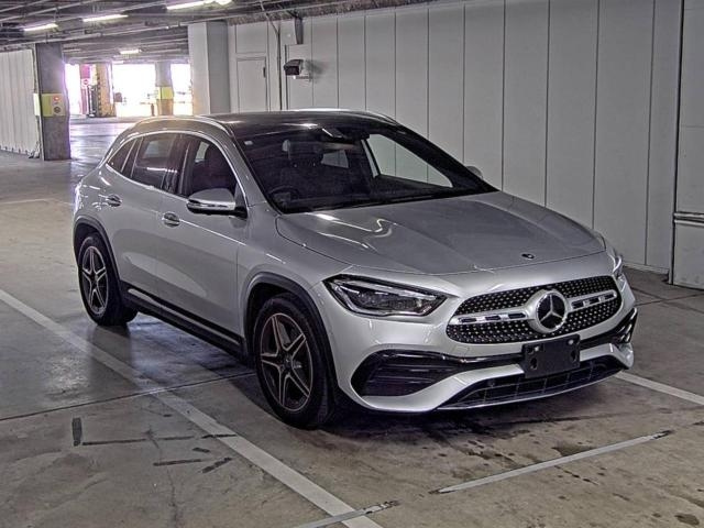 MERCEDES BENZ GLA CLASS 2020
