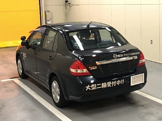 NISSAN TIIDA LATIO 2010