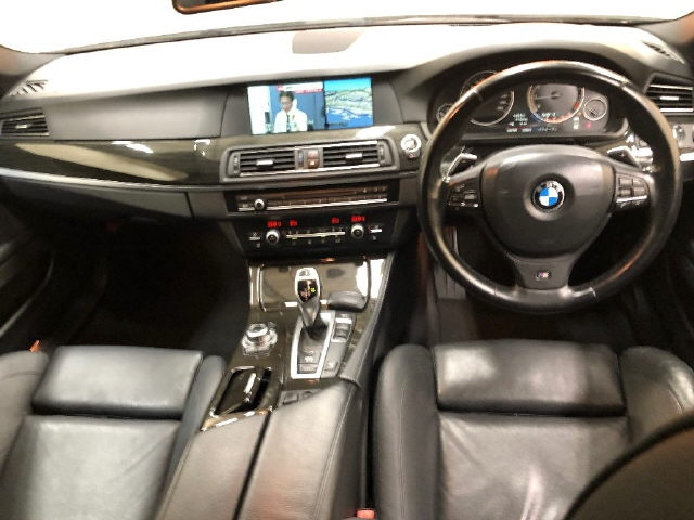 BMW 5 SERIES 2012