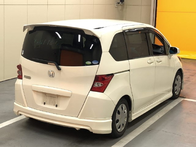HONDA FREED 2008