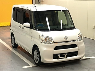 DAIHATSU TANTO 2014