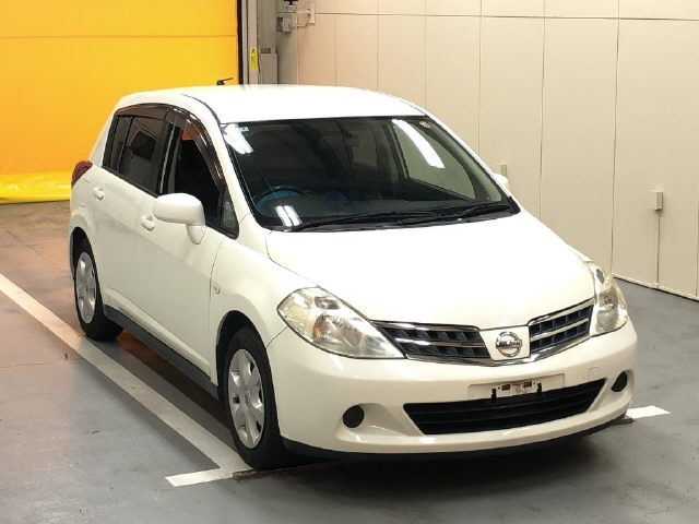 NISSAN TIIDA 2008