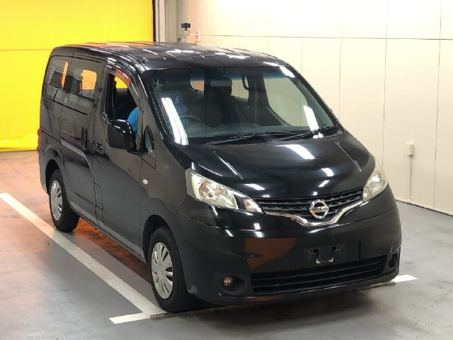 NISSAN NV200 2016