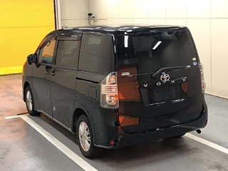 TOYOTA VOXY 2008
