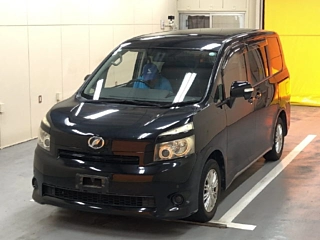 TOYOTA VOXY 2008