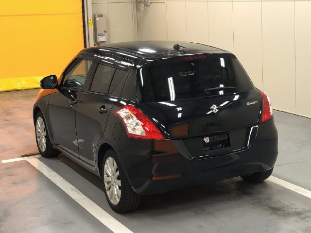 SUZUKI SWIFT 2011