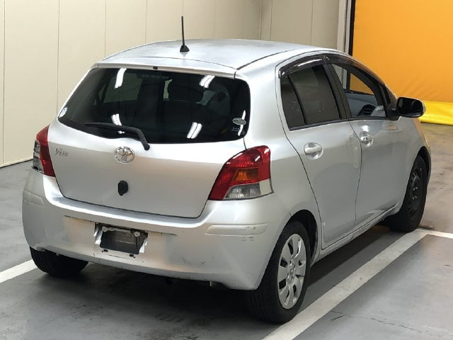 TOYOTA VITZ 2009