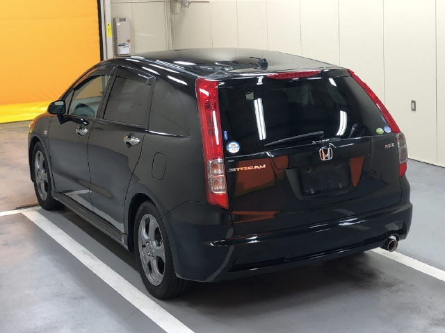 HONDA STREAM 2009