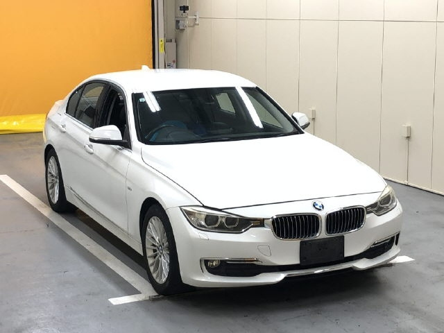 BMW 3 SERIES 2013