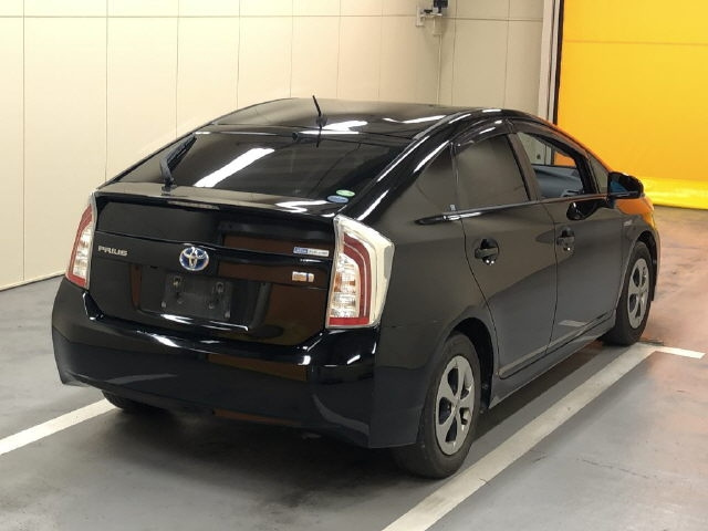 TOYOTA PRIUS 2014