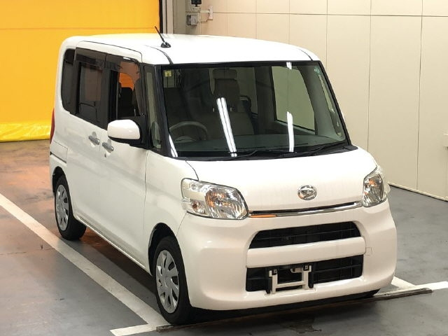 DAIHATSU TANTO 2016
