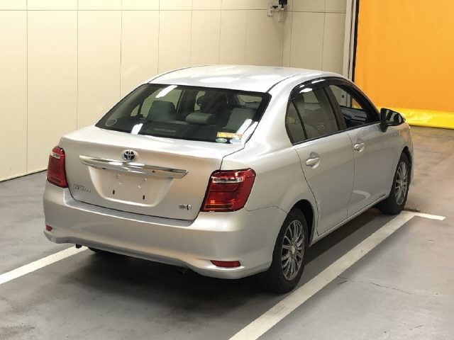 TOYOTA COROLLA AXIO 2015