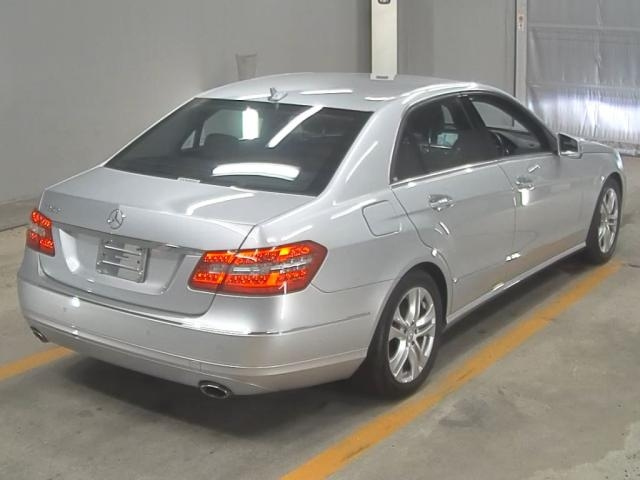 MERCEDES BENZ E CLASS 2011