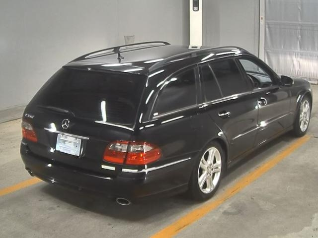 MERCEDES BENZ E CLASS WAGON 2010