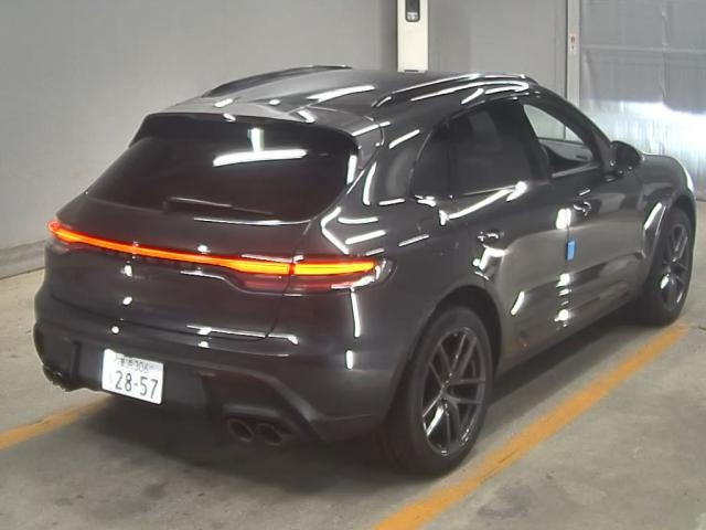 PORSCHE MACAN 2023