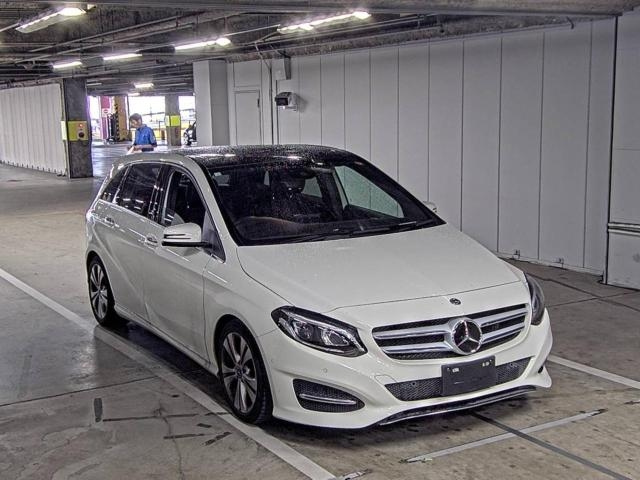 MERCEDES BENZ B CLASS 2018