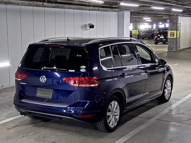VOLKSWAGEN GOLF TOURAN 2018