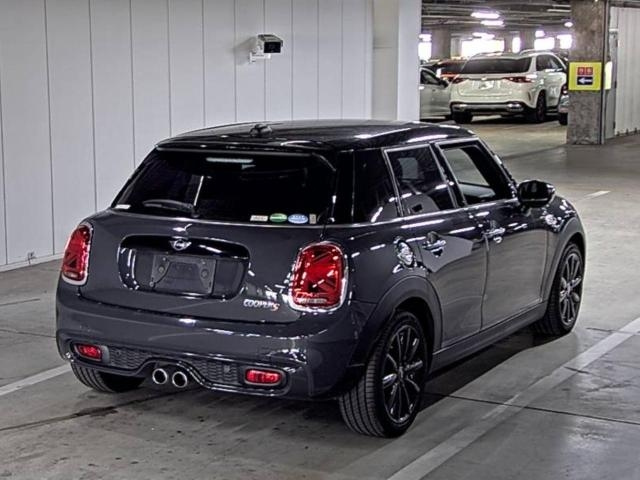 BMW MINI 2020