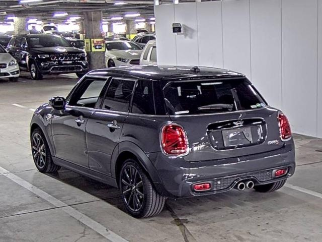 BMW MINI 2020