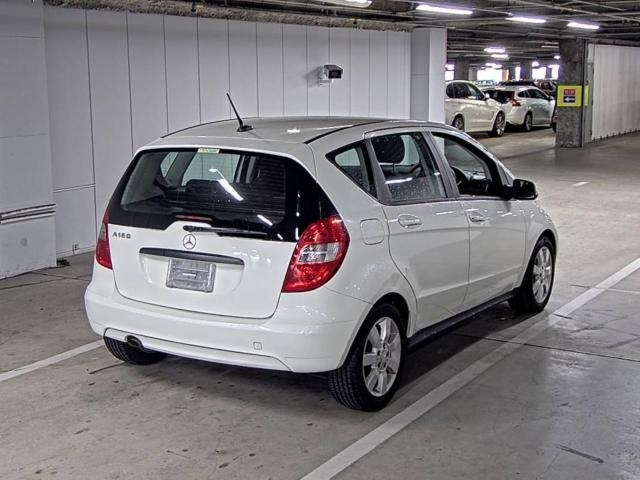 MERCEDES BENZ A CLASS 2011
